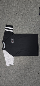 Chemises de compression pour hommes, couleur unie, respirantes, séchage rapide, manches courtes, polyester et élasthanne, vêtements d'été, fabriquées au Pakistan - Product Image 3