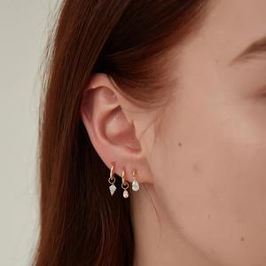 Boucles d'oreilles créoles en or rose 14 carats avec diamant de laboratoire en forme de poire et breloque diamant flottant pour femme, cadeau pour fête ou fête des Mères - Product Image 4