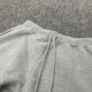 2026 Pantalons de jogging personnalisés pour homme, coupe droite, jambe large, style baggy, avec appliques graphiques et patchs brodés, effet délavé à l'acide, style évasé - Product Image 3