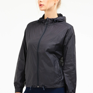 Chaqueta Bomber con Capucha Personalizada para Mujer, con Cierre de Cremallera, Logotipo Frontal Personalizado, Exterior Impermeable de Nailon/Poliéster para Deportes - Product Image 2