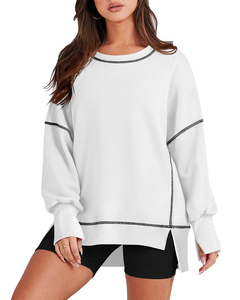 Sweat-shirt oversize noir à manches chauve-souris avec surpiqûres contrastées et découpes pour l'automne - Product Image 3