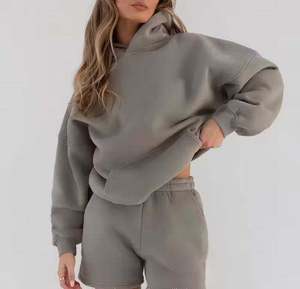 Ensembles coordonnés personnalisés à marque privée pour femmes, ensembles deux pièces côtelés en maille, taille haute, adaptés aux acheteurs de streetwear américains - Product Image 1