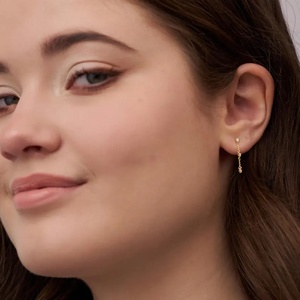 ต่างหูเพชรแท้แบบห้อย 4 ขา ทองคำแท้ 14k ขายส่ง ความใส VVS ต่างหูเพชรแบบห้อย 3 เม็ด - Product Image 3