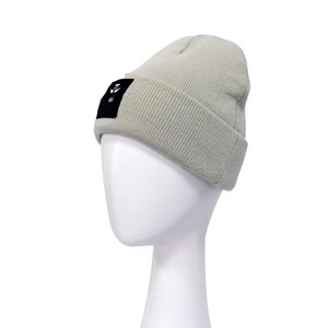 Bonnet en tricot personnalisé avec logo, bonnets d'hiver brodés sur mesure pour hommes et femmes, vente en gros - Product Image 4