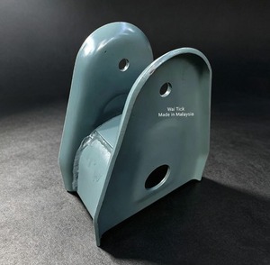 ตะขอเกี่ยวเหล็กสำหรับรถพ่วงแบบตะวันออก ยี่ห้อ FUWA รุ่น WAI TICK MALAYSIA Heavy Duty Steel Equalizer Hanger - Product Image 1