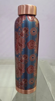 FAIZA CRAFT FC-7906 Bouteille d'eau portable réutilisable en cuivre pur, motif zigzag, finition dorée polie, imprimée à la main