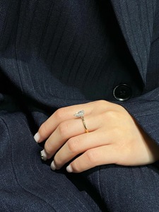 แหวนหมั้นเพชรทรงลูกแพร์ 1.68 กะรัต เพชรเลี้ยงในห้องปฏิบัติการ ทองคำขาว 14K ดีไซน์เรียบหรู เครื่องประดับเจ้าสาว รับรองโดย IGI จาก Hecza Jewels - Product Image 6