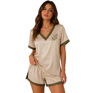 Ensemble pyjama en satin beige champagne pour femme, haut à manches courtes et short, vêtements de nuit doux, vêtements de détente, fabrication sur mesure OEM ODM - Product Image 1