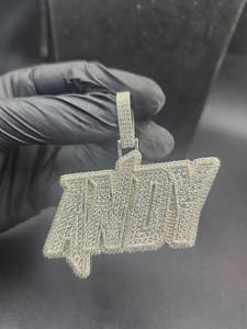 จี้ฮิปฮอปแบบกำหนดเอง เครื่องประดับหรูหรา เงินแท้ 925 ประดับเพชรโมอิสซาไนต์ VVS จี้ตัวอักษรชื่อย่อ สำหรับเป็นของขวัญวันเกิด - Product Image 5