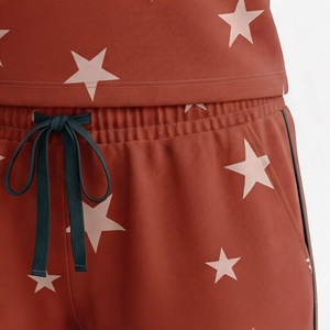 Conjunto de pijama de punto de 2 piezas para mujer con estampado de estrellas, top de manga corta y pantalones largos, cuello redondo, ropa informal para todas las estaciones - Product Image 5