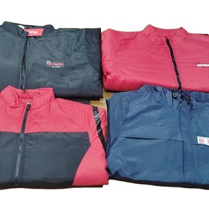 Veste universitaire d'hiver décontractée pour hommes nouveau style OEM veste d'hiver décontractée en nylon imperméable pour hommes veste en duvet avec badge à col - Product Image 2