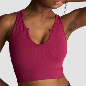 Top corto de tirantes para mujer, con cuello en V profundo, de material acanalado, ajuste ceñido al cuerpo, estilo jersey, para gimnasio, fitness y deportes, liso y personalizable. - Product Image 6