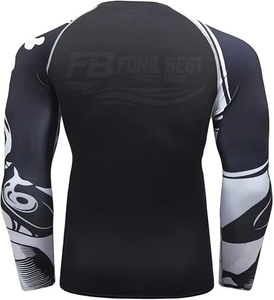 Camiseta de Compresión Deportiva Negra para Hombre con Logotipo Personalizado y Mangas con Estampado de Calavera, para Entrenamiento - Product Image 3