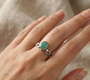Bague en argent sterling 925 avec émeraude verte naturelle en forme de poire, pierre de naissance de mai, bijou élégant fait main, cadeau de Noël - Product Image 5