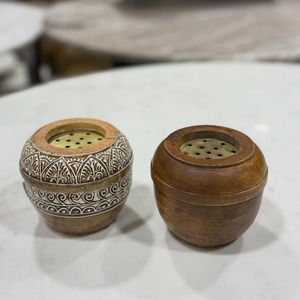 Brûleur à oud arabe élégant avec finition en bois naturel - Product Image 2