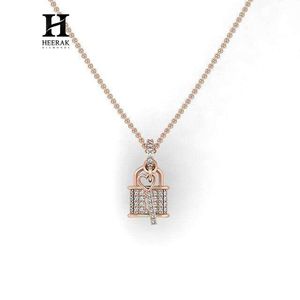 Pendentif Cadenas Cœur et Clé en Or Rose avec Diamant, Breloque Bijou Fin, Cadeau pour Femme - Product Image 3