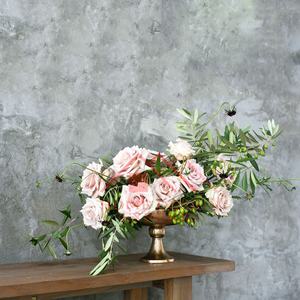 Grand vase à fleurs en compote dorée pour centres de table de mariage Vase à bol à piédestal doré en aluminium massif Best-seller - Product Image 6