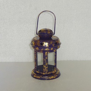 Lanterne à bougie en métal finition antique rouge et bleue, avec dôme rond, poignée en fil métallique, découpe étoile, panneau en verre transparent, pour table - Product Image 2