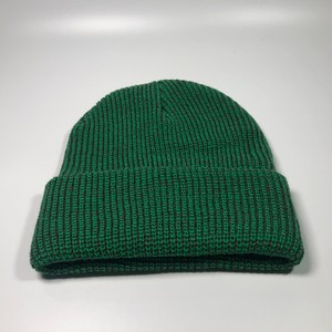 Unisex Green Acrylic Knitted <b>Beanie</b> Solid Color Winter <b>Hat</b> Casual Style 56-58CM Head Circumference Adult Size - Product Image 2