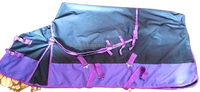 Couverture imperméable pour cheval en tissu Oxford 600D rouge et noir, avec sangles de jambe et doubles fermetures poitrine, pour usage extérieur