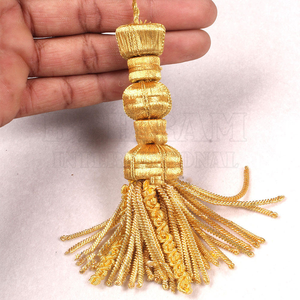 Frange décorative tissée à la main en or avec pompons pour vêtements, sacs, textiles de maison, ornements suspendus et garnitures de vêtements - Product Image 3
