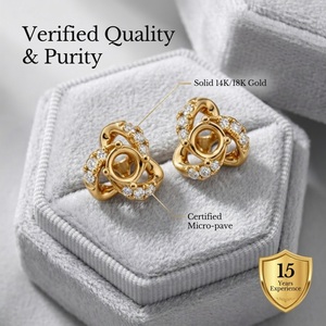 Boucles d'oreilles clous fleur en or jaune massif 18 carats personnalisées avec diamants naturels, semi-monture pavée, certifiées IGI, cadeau de fête, vente en gros, OEM, ODM, MOQ - Product Image 3