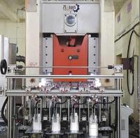 Machine de fabrication de conteneurs en aluminium à quatre cavités, hydraulique, à fonctionnement automatique et haute vitesse, pour l'emballage du bois (vente en gros)