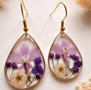 Pendientes de Resina Hechos a Mano, Ecológicos, Tradicionales, con Diseño de Flores Prensadas Reales, Uttar Pradesh, Mujeres, N.S OVERSEAS NSO-429 - Product Image 1