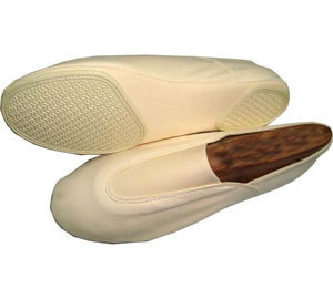 Chaussures de danse de salon et de gymnastique professionnelles pour femmes, nouvelle conception, en cuir souple et écologique, légères, pour l'hiver – Meilleures ventes - Product Image 2