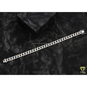 Bracelet cubain exclusif serti de pierres, avec des pierres de moissanite VVS étincelantes, bijoux de luxe pour hommes et femmes - Product Image 4