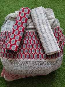 Tissu en coton de haute qualité pour femmes – Matière douce, légère et respirante pour les kurtis, les robes et les vêtements de tous les jours - Product Image 3