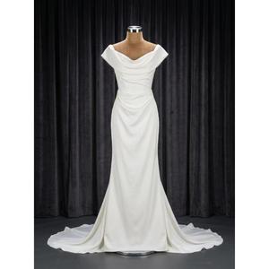 Elegante Vestido de Novia de Satén Clásico Color Marfil con Hombros Descubiertos, Estilo Tubo, Diseño Drapeado hasta el Suelo, Tallas Grandes - Product Image 1