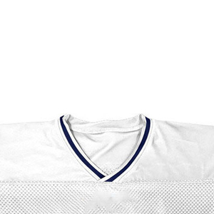 เสื้อกีฬาโพลีเอสเตอร์ 100% แห้งเร็ว ผลิตแบบ OEM สำหรับเด็กและผู้ใหญ่ หลายสี พร้อมพิมพ์โลโก้ตามสั่ง สำหรับผู้ชาย - Product Image 3