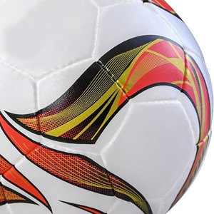 Balón de Fútbol Sala Profesional Talla 4 Blanco/Rojo para Entrenamiento en Interiores y Exteriores, Cosido a Máquina, Hecho en Pakistán - Product Image 2