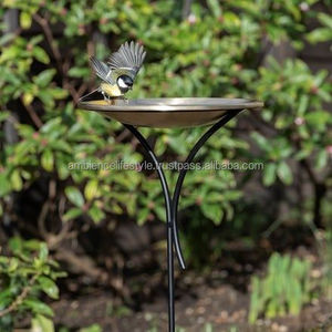 Bain d'oiseaux en métal design pour jardin extérieur, bassin à eau pour oiseaux, résistant à la rouille, en fer, décoratif, qualité supérieure - Product Image 1