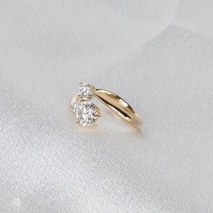 แหวนเพชรทรงกลม 0.80 กะรัต เพาะเลี้ยงในห้องปฏิบัติการ ทองคำ 14K สีเหลือง ดีไซน์โค้งแบบบายพาส แหวนแต่งงาน แหวนหมั้น ของขวัญเครื่องประดับสุดพิเศษ - Product Image 1