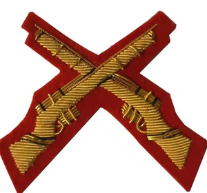 Insignias Bordadas a Mano de Lujo Hechas a Medida, Servicio OEM, Resistentes al Agua, Efecto 3D en Relieve, para Uniformes y Blazers de Moda - Product Image 2