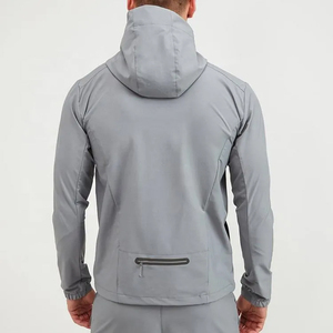 Ensemble coupe-vent à capuche personnalisé avec logo, en polyester extensible, coupe ajustée, pour la gym, veste et pantalon d'entraînement, faible MOQ, vêtements de sport, ensemble 2 pièces - Product Image 2