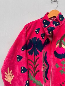 Giacca Trapuntata in Velluto Rosa <span class=keywords><strong>Fucsia</strong></span> Fatta a Mano per Donne, Elegante Colletto Alto, Maniche Lunghe e Chiusura con Zip Completa - Product Image 5