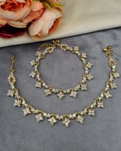 Paire de chevillères Payal ethniques délicates, florales et serties de pierres précieuses, légères, de créateur, style Ghungroo, pour la vente en gros, collections de bijoux de pied - Product Image 2