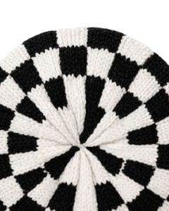 Gorro de punto personalizado con diseño de tablero de ajedrez en blanco y negro, gorro de invierno cálido con puño, gorro de punto acrílico suave, unisex, estilo streetwear. - Product Image 4