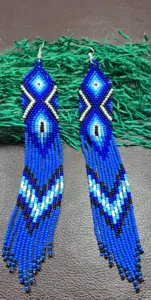 Pendientes Elegantes de Calidad, Tejidos a Mano con Cuentas de Plumas Azules, Joyería Bohemia del Suroeste, Ideales para Navidad y Fiestas - Product Image 2