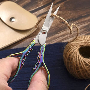Ciseaux de couture et de broderie multi-usages pour gauchers, lame en acier inoxydable multicolore fantaisie pour ciseaux à enfilage - Product Image 4
