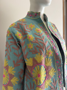 Veste en velours brodée de fleurs, col mandarin, manches longues, manteau pour femme, style bohème chic vintage fait main - Product Image 2