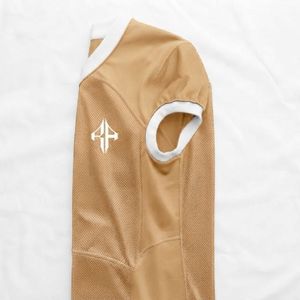 Vente flash - Maillot de football américain pour homme, col en V, impression par transfert thermique, matière 100% polyester par RIVIAN ATLANTIC - Product Image 6