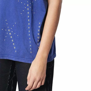 เสื้อยืดคอตตอนคุณภาพสูงสำหรับผู้หญิง ประดับด้วยเพชรเทียม ขายส่ง รับผลิตแบบ OEM พิมพ์ลายตามสั่ง เสื้อยืดคอกลมสำหรับสุภาพสตรี - Product Image 5