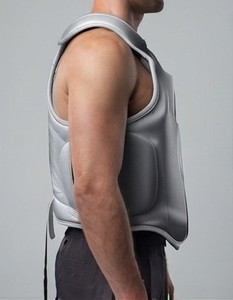 เสื้อเกราะป้องกันอกสำหรับผู้ใหญ่ KLTW INT'L ยูนิเซ็กซ์ สำหรับฝึกมวยไทย เทควันโด  รับสกรีนโลโก้  ทำจากหนัง PU  ยืดหยุ่นสูง ทนทาน ระบายอากาศได้ดี - Product Image 3