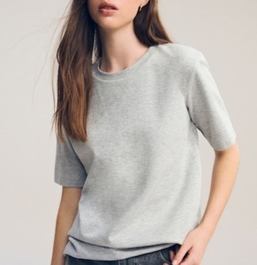 T-shirt élégant pour femme en soie, design sans couture, col montant, manches courtes, tenue de bureau sophistiquée, tee-shirt basique uni minimaliste - Product Image 1
