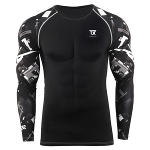 Conjunto Deportivo de Dos Piezas para Hombre, Camiseta y Pantalones Cortos de Compresión, Traje de Baño Ligero para Playa y Deportes Acuáticos, Protección UV UPF50, Transpirable - Product Image 2