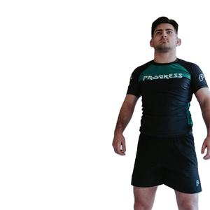 Rash Guard Compression Unisexe Design Personnalisé Sublimation Manches Courtes Surf MMA Sport Style Tissu Spandex Natation pour Enfants - Product Image 3